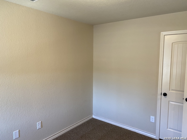 Image 37 of 42 For 6870 Lakeview Dr