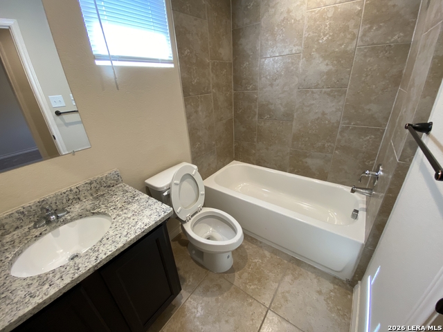 Image 40 of 42 For 6870 Lakeview Dr