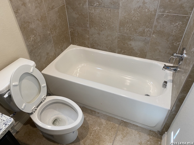 Image 41 of 42 For 6870 Lakeview Dr