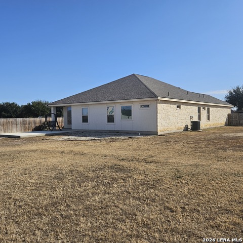 Image 35 of 47 For 137 Medium Meadow W