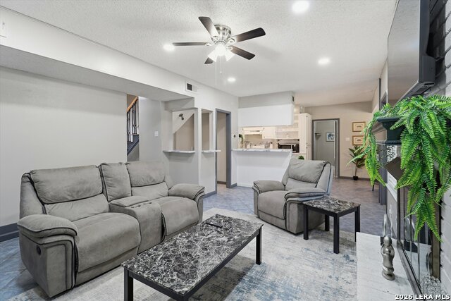 Image 10 of 34 For 16407 Ledge Trail