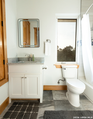 Image 17 of 29 For 525 Windmill Dr