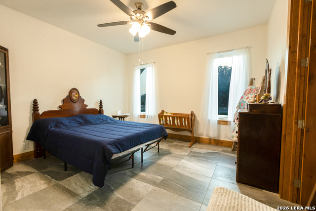 Image 22 of 29 For 525 Windmill Dr