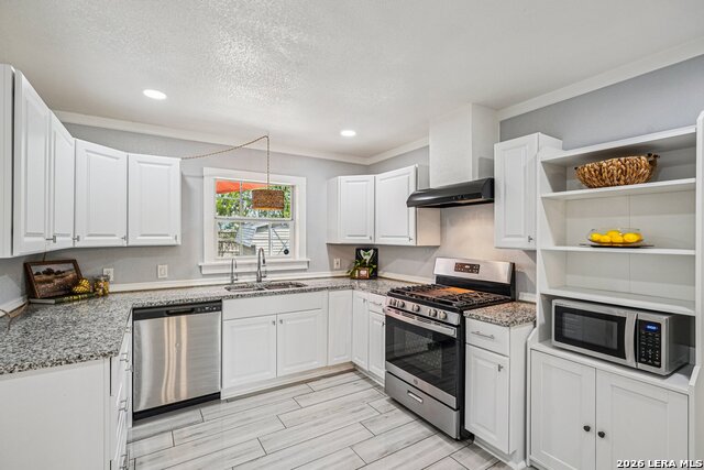 Image 15 of 39 For 339 Future Dr