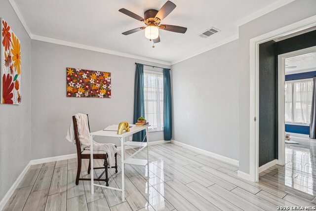 Image 25 of 39 For 339 Future Dr