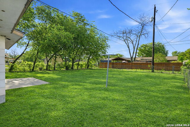 Image 16 of 19 For 4606 Hollyspring Drive