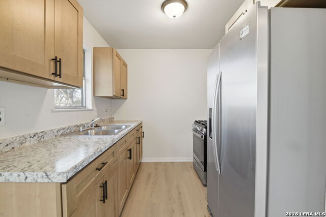 Image 7 of 19 For 4606 Hollyspring Drive