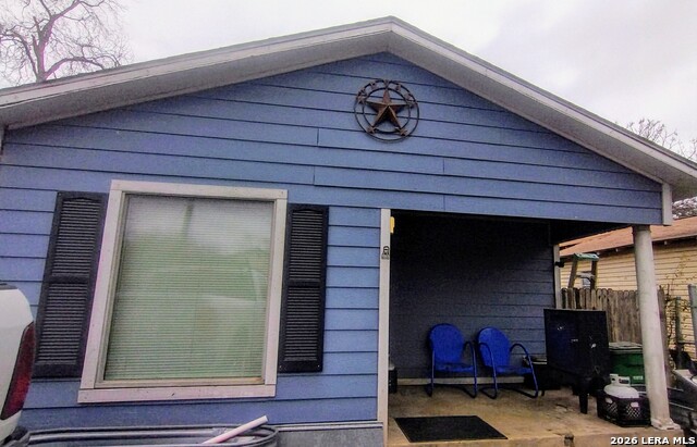 Image 3 of 14 For 3523 Laredo St S