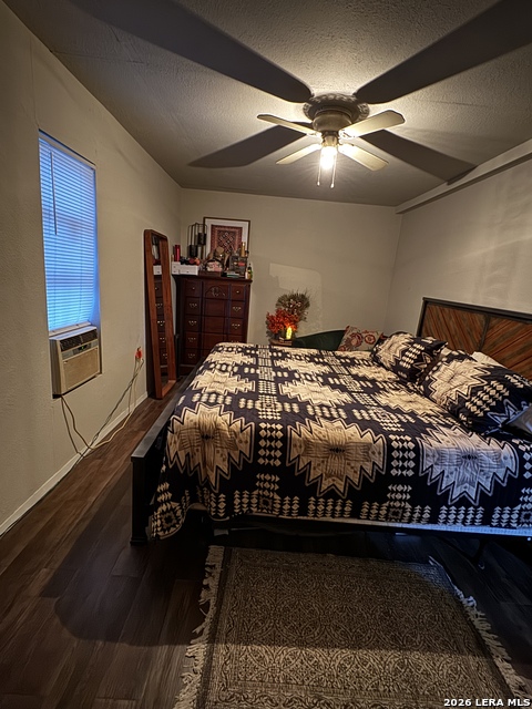 Image 4 of 14 For 3523 Laredo St S