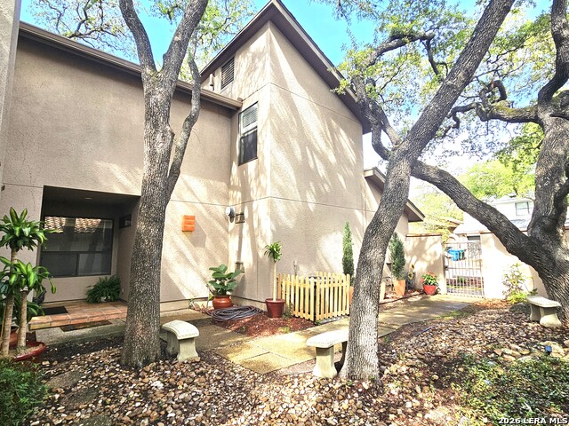 Image 2 of 71 For 3410 River Path St