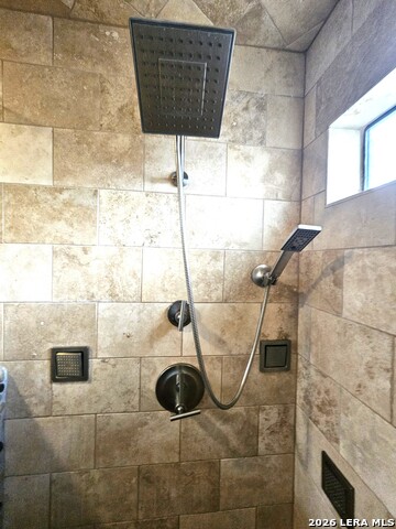 Image 34 of 71 For 3410 River Path St