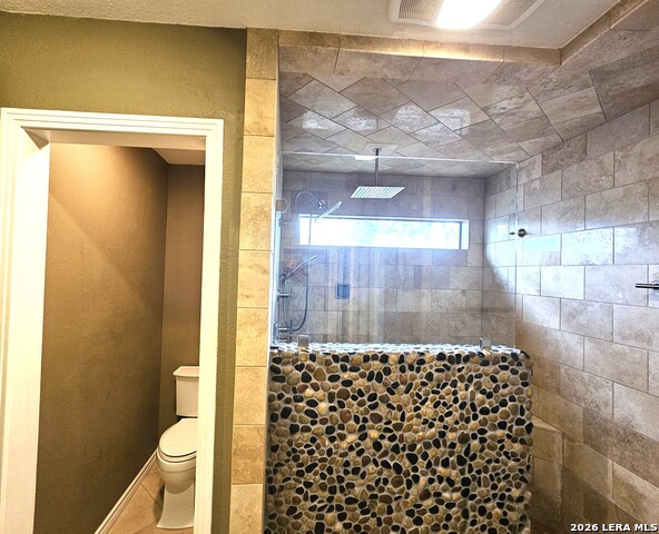 Image 35 of 71 For 3410 River Path St