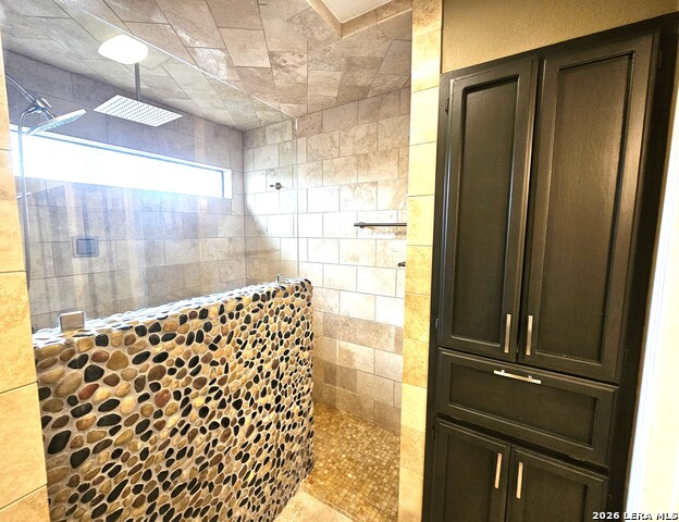 Image 38 of 71 For 3410 River Path St