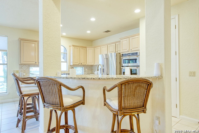 Listing photo id 11 for 3607 Rustling Oaks