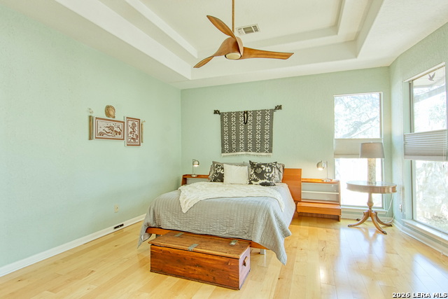 Listing photo id 19 for 3607 Rustling Oaks