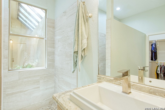 Listing photo id 24 for 3607 Rustling Oaks