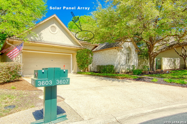 Listing photo id 1 for 3607 Rustling Oaks