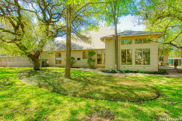 Listing photo id 41 for 3607 Rustling Oaks
