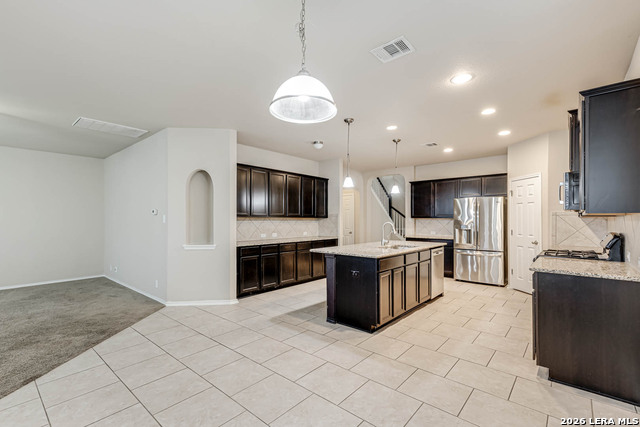 Image 11 of 38 For 8715 Dove Oak Ln