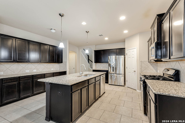 Image 12 of 38 For 8715 Dove Oak Ln