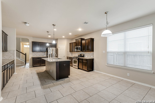 Image 9 of 38 For 8715 Dove Oak Ln