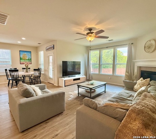 Image 8 of 23 For 10811 Yaupon Holly