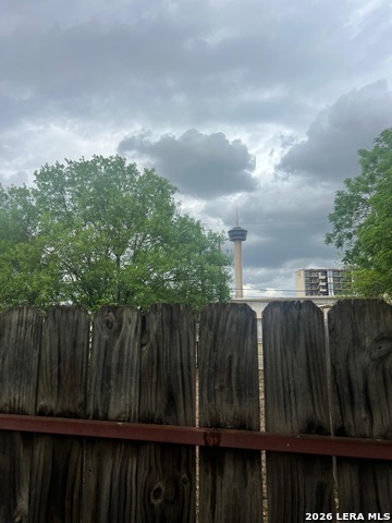 Image 14 of 25 For 221 Leigh  