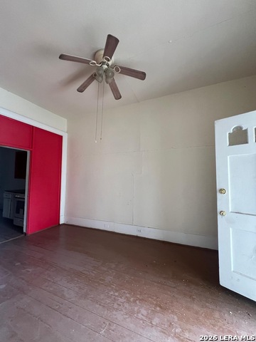 Image 18 of 25 For 221 Leigh  