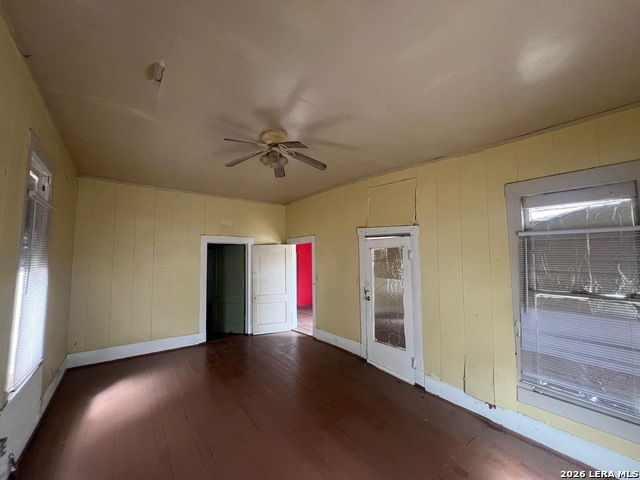 Image 23 of 25 For 221 Leigh  