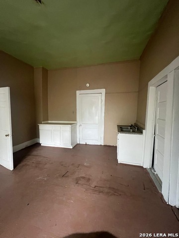 Image 24 of 25 For 221 Leigh  