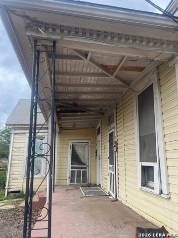 Image 5 of 25 For 221 Leigh  