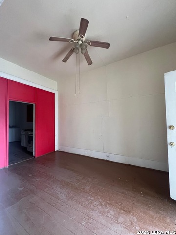 Image 7 of 25 For 221 Leigh  