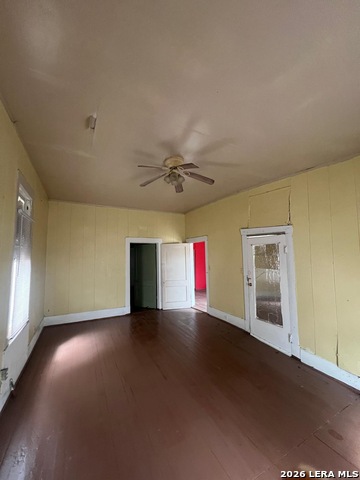 Image 8 of 25 For 221 Leigh  