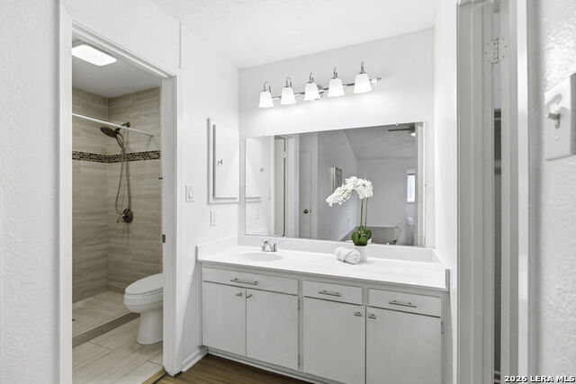 Image 9 of 17 For 318 Harmony  318