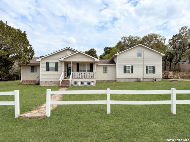 Image 2 of 39 For 462 Flatrock