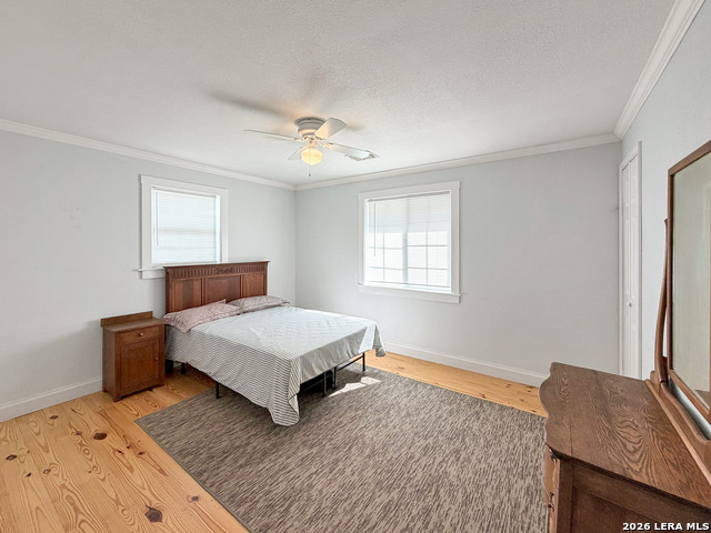 Image 25 of 39 For 462 Flatrock