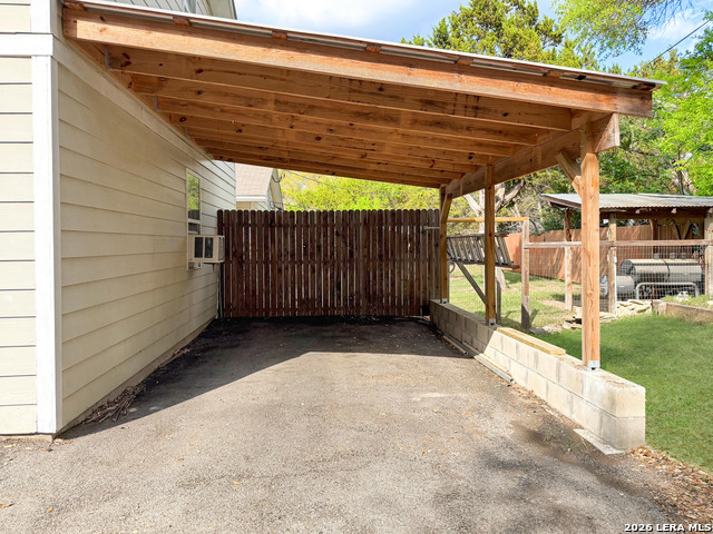 Image 39 of 39 For 462 Flatrock