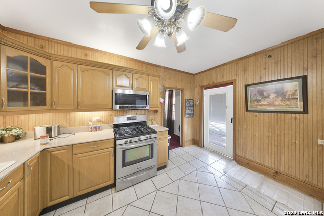 Image 26 of 28 For 2150 Summit Ave W