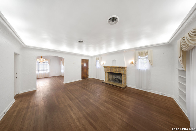 Image 4 of 28 For 2150 Summit Ave W