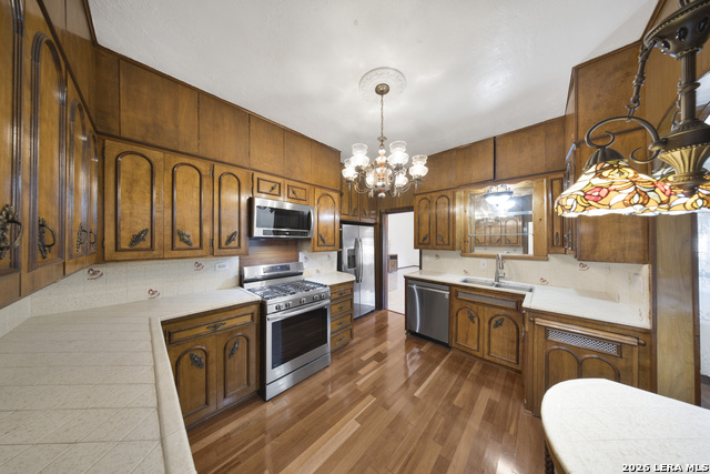 Image 9 of 28 For 2150 Summit Ave W