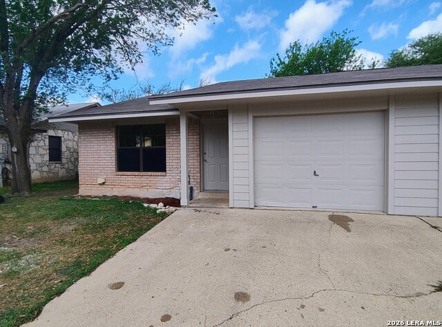 Image 2 of 7 For 181 Bluebonnet Cir