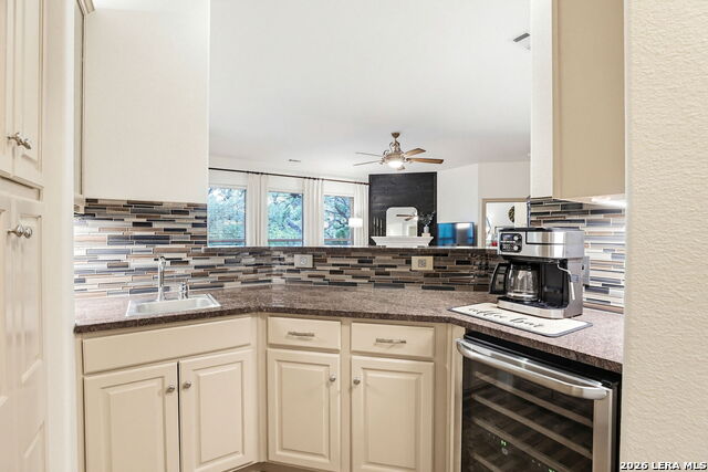 Image 18 of 41 For 8902 Sonata Court