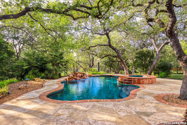 Image 30 of 41 For 8902 Sonata Court