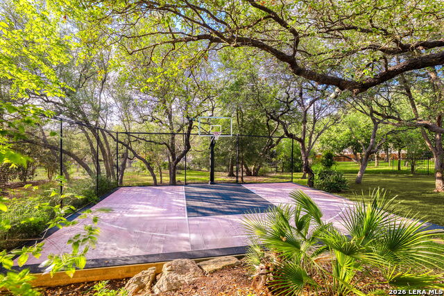 Image 34 of 41 For 8902 Sonata Court