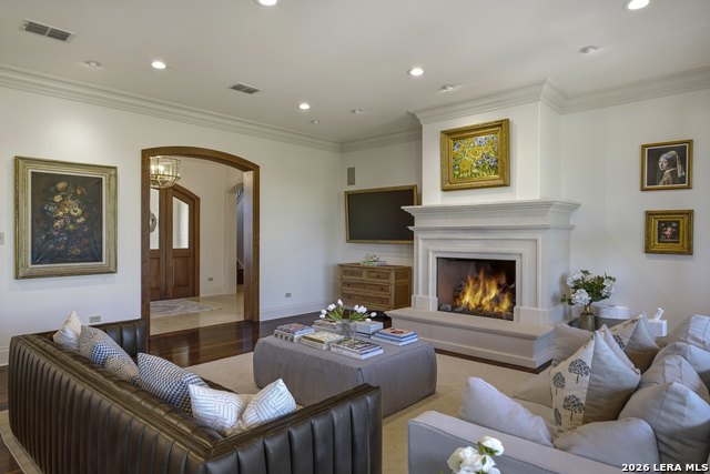 Image 11 of 90 For 52 Oakland Hills