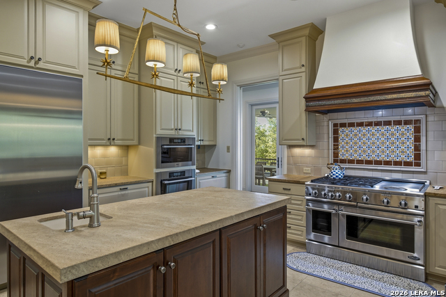 Image 16 of 90 For 52 Oakland Hills