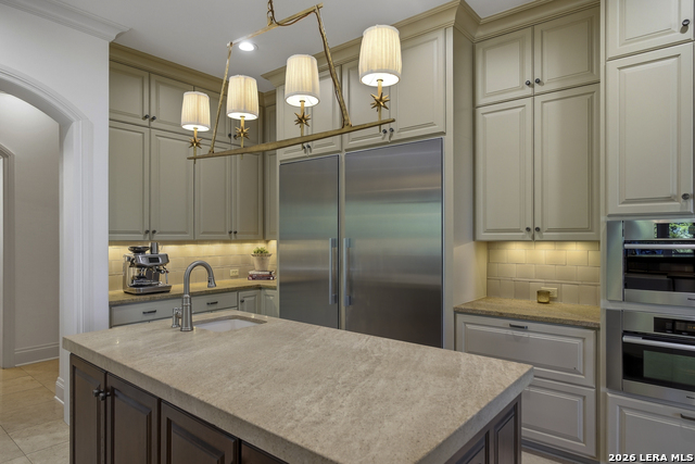 Image 21 of 90 For 52 Oakland Hills