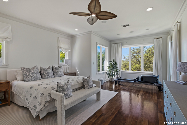 Image 31 of 90 For 52 Oakland Hills