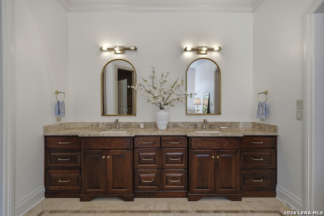 Image 36 of 90 For 52 Oakland Hills