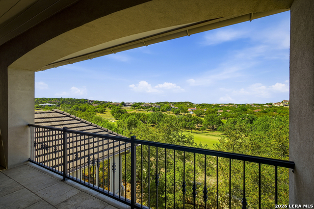 Image 43 of 90 For 52 Oakland Hills